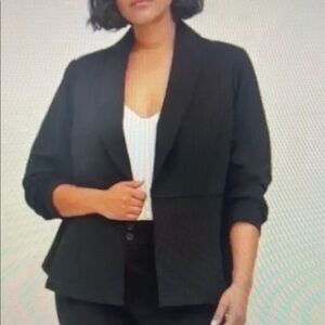Torrid 6 Studio Refined Crepe Peplum Blazer Black NWT 6x